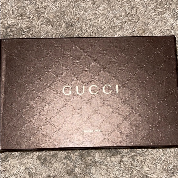 Gucci Shoes - Picture 1 of 4
